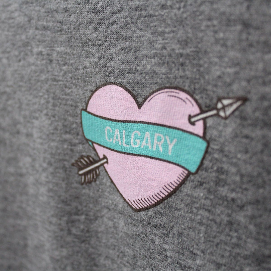 Calgary Heart and Arrow Round Hem T-Shirt - Grey